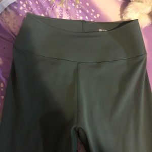 Uniqlo leggings